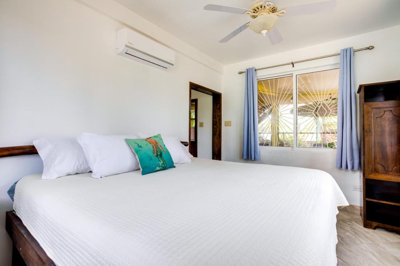 Driftwood Gardens Guesthouse Placencia Екстериор снимка