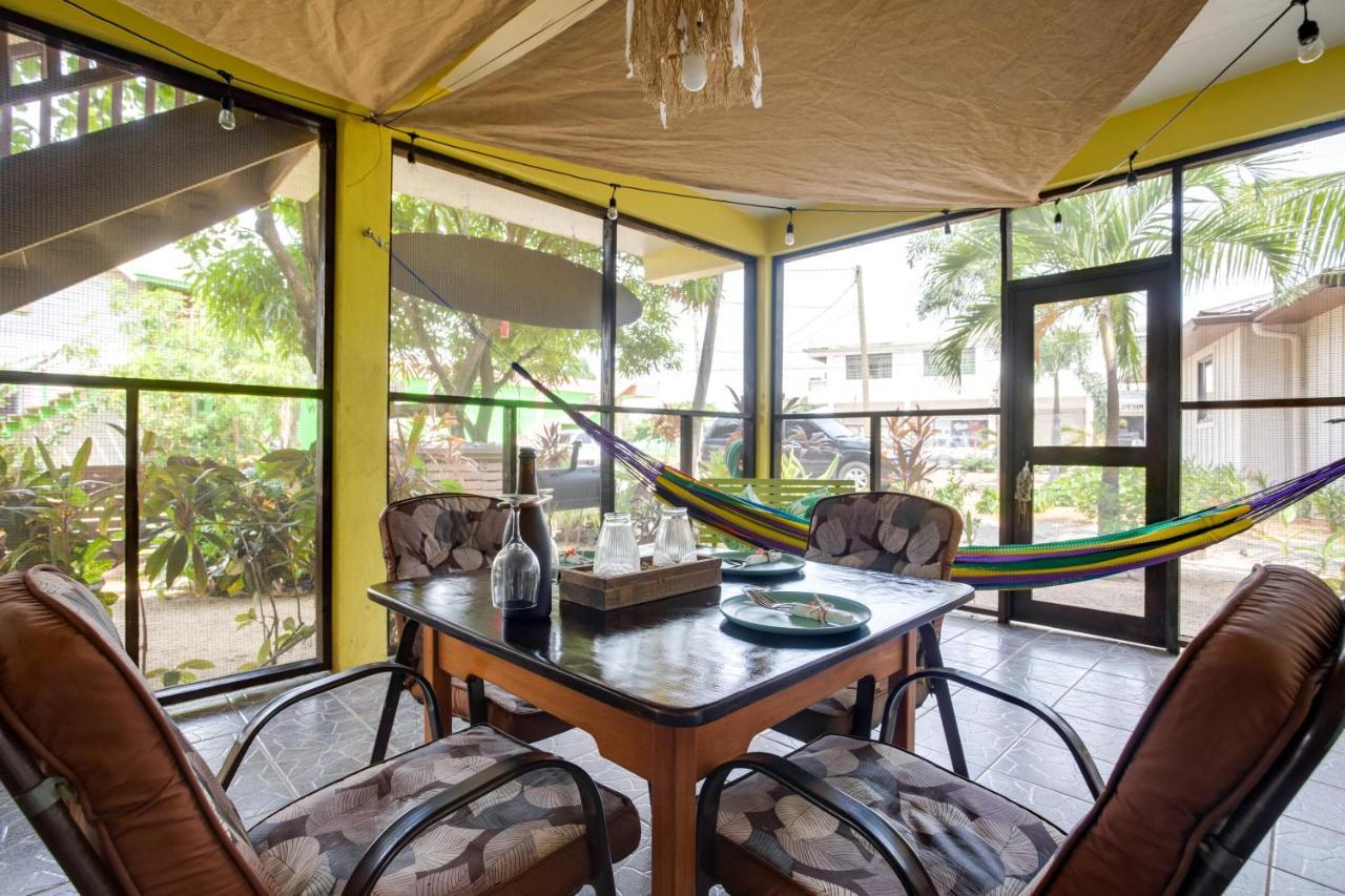 Driftwood Gardens Guesthouse Placencia Екстериор снимка