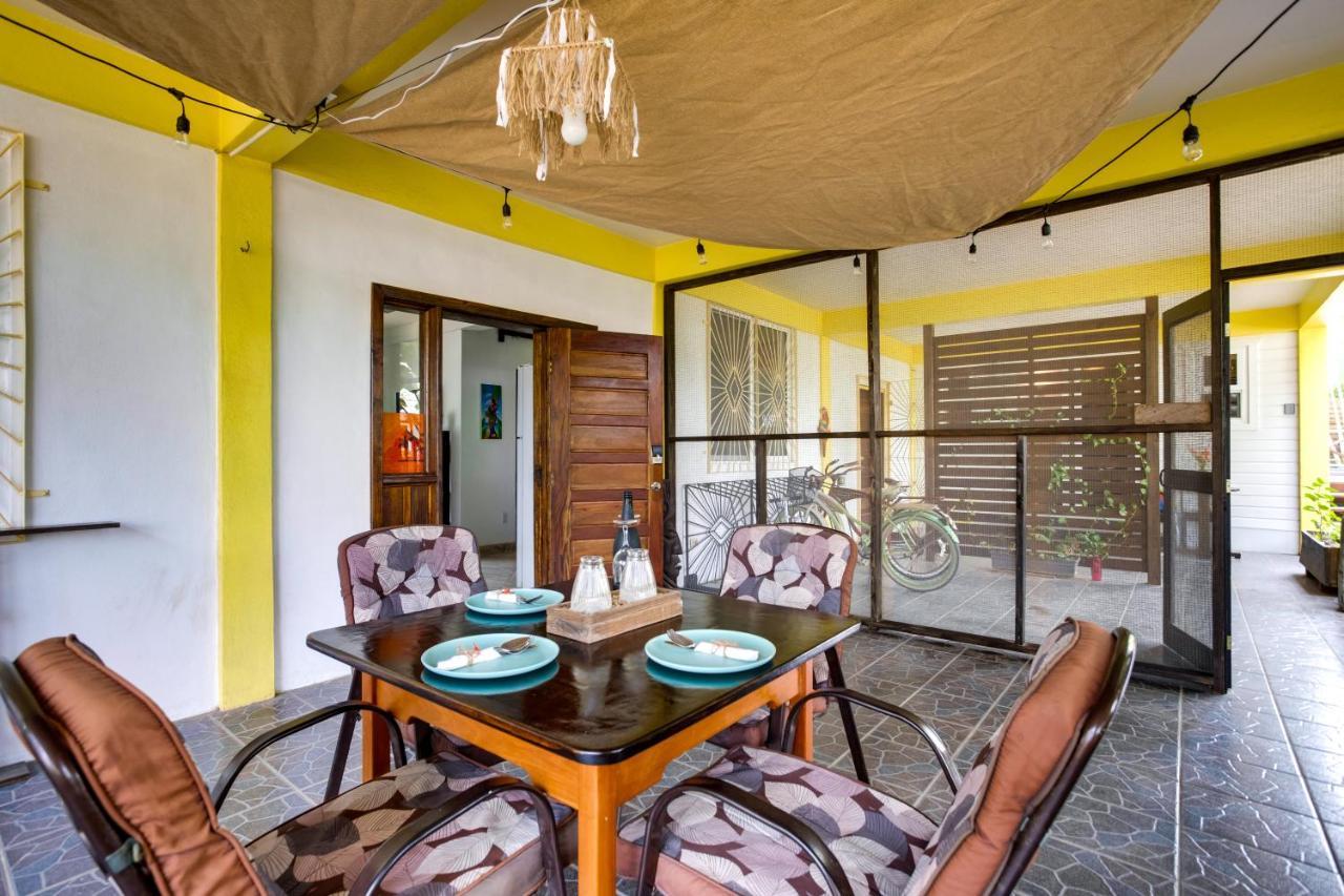 Driftwood Gardens Guesthouse Placencia Екстериор снимка