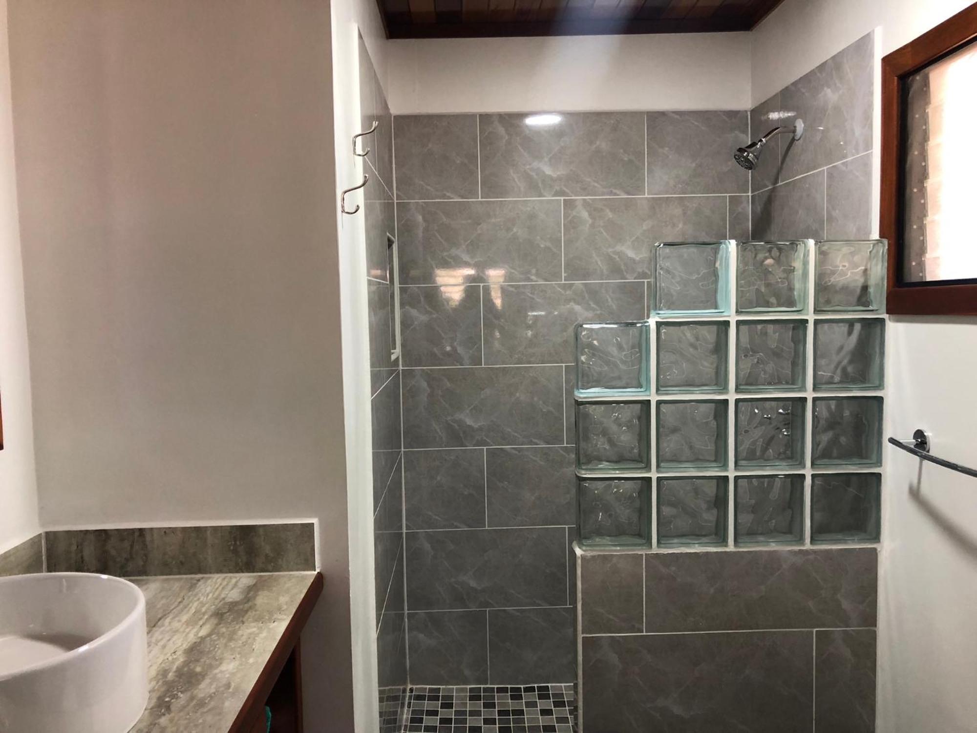 Driftwood Gardens Guesthouse Placencia Екстериор снимка